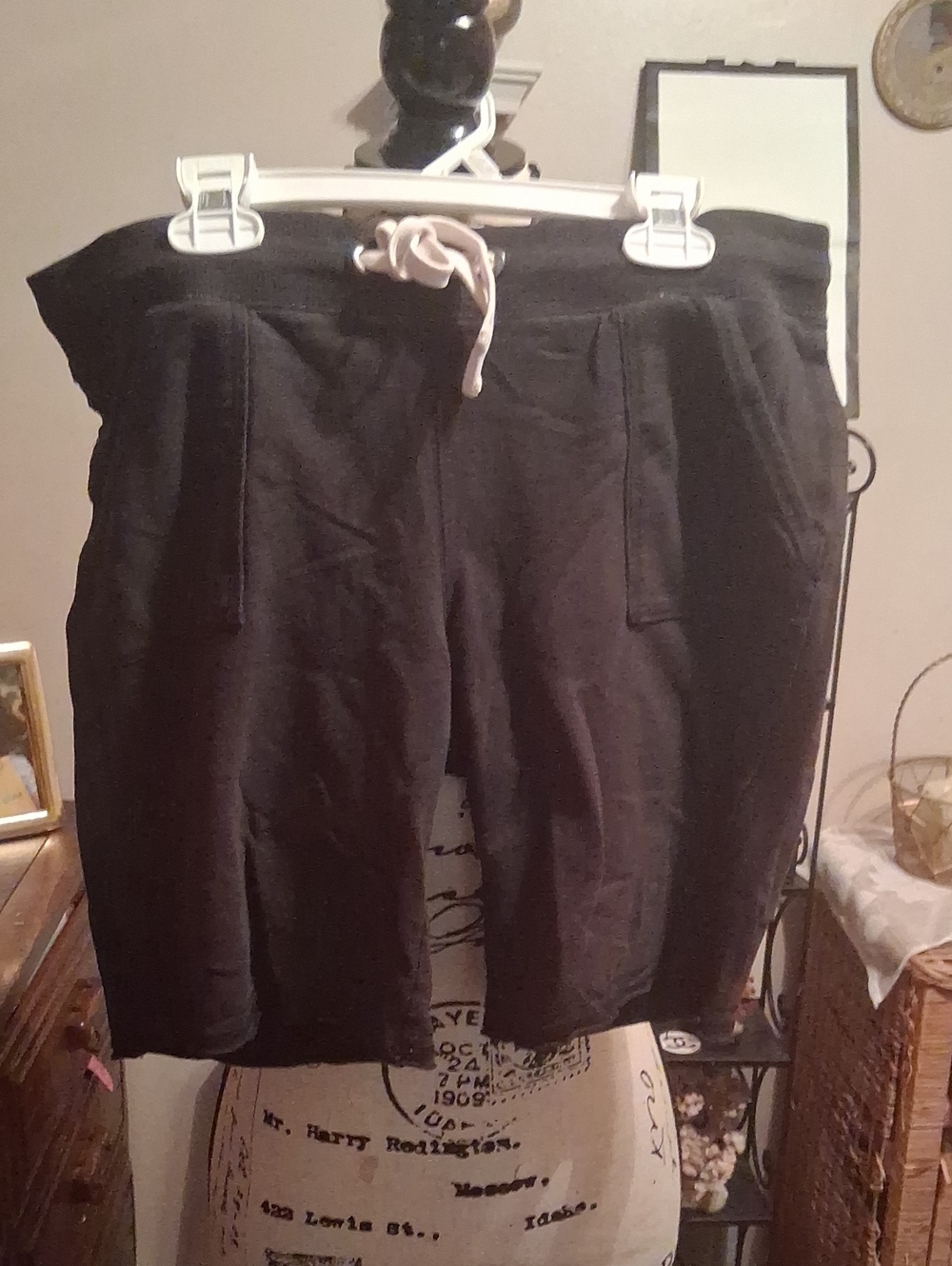 Mossimo Supply Co. Black Athletic Drawstring Shorts Size Small
